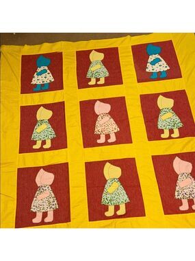Vintage Sunbonnet Sue Quilt/ TOP ONLY. 62”x87” Dresses appear to be feedsack.